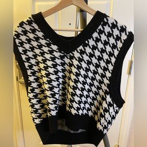 Oak + Fort Checkerboard Sweater Vest | One Size